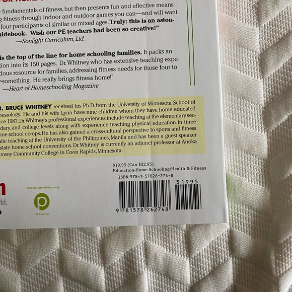 Home School Family Fitness Paperback Book For Grades K - 12 - Picture 2 of 3